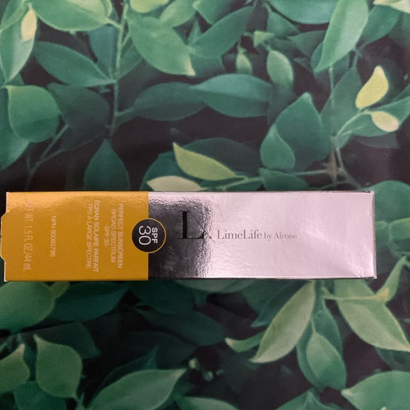 Limelife by Alcone Sunscreen - Picture 3 of 4